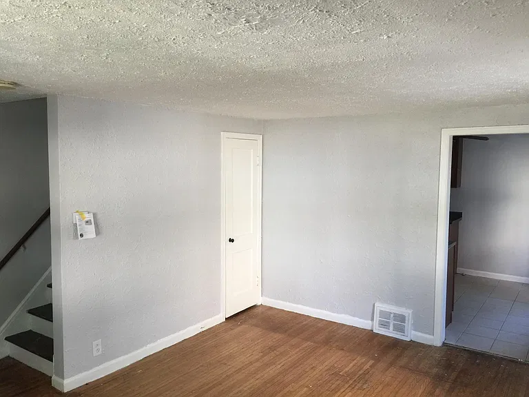 424 Westgate Rd #RIGHT SIDE — Photo 19