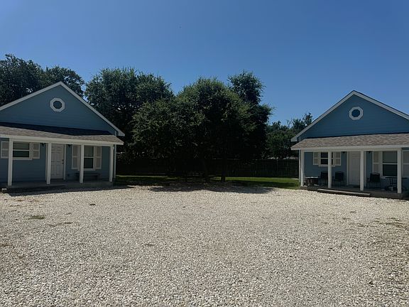 2nd image of 419 W Concho St #D