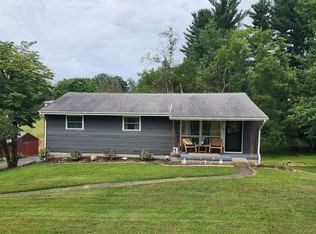 217 Liming Dr, Cadiz, OH 43907