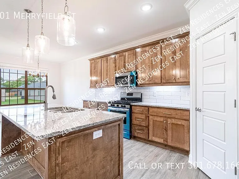 801 Merryfield St — Photo 6