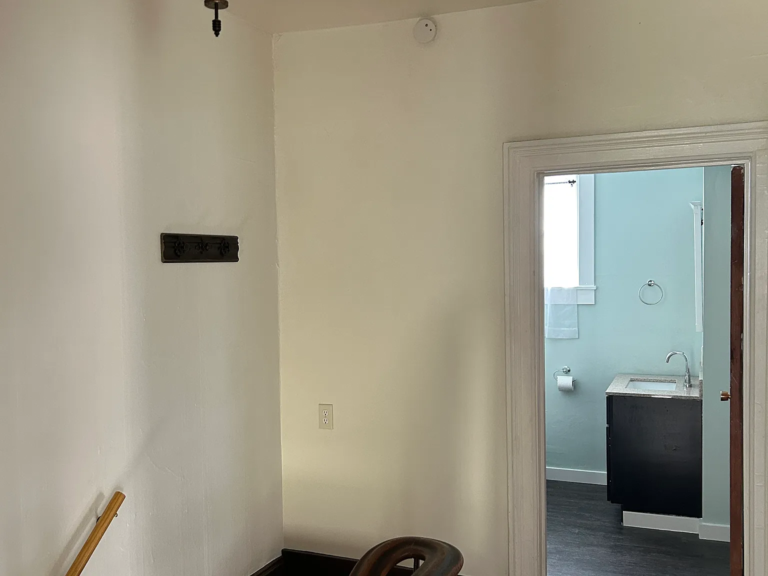 412 W Call St — Photo 2