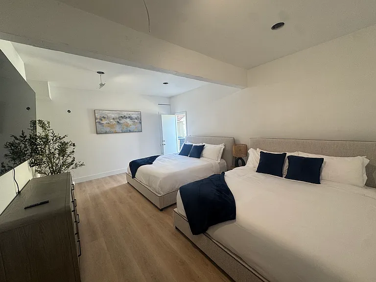 22411 Holly Ct — Photo 22