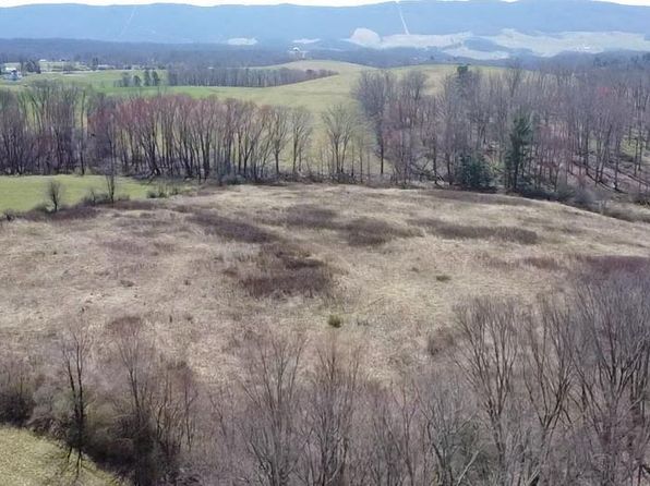 1250 Bozoo Rd, Peterstown, WV 24963