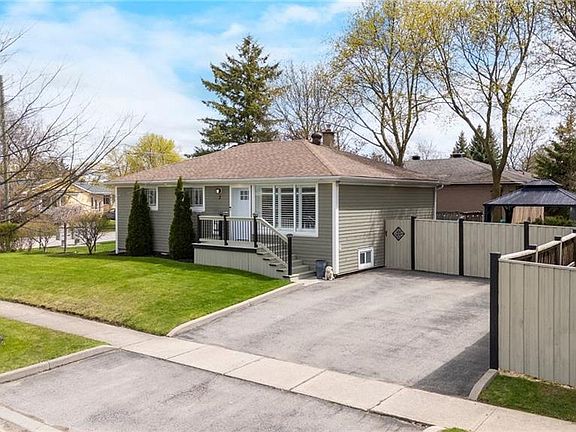 2nd image of 3 Allen Rd