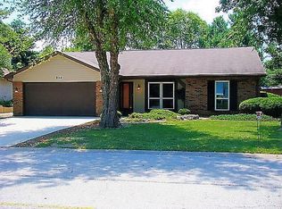 954 University Dr, Edwardsville, IL