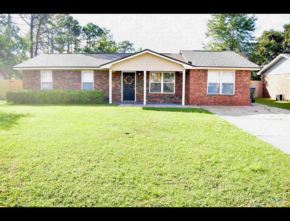 1st image of 815 Amberway Dr