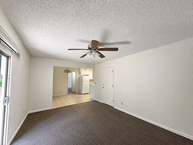 3440 La Jolla Way — Photo 9