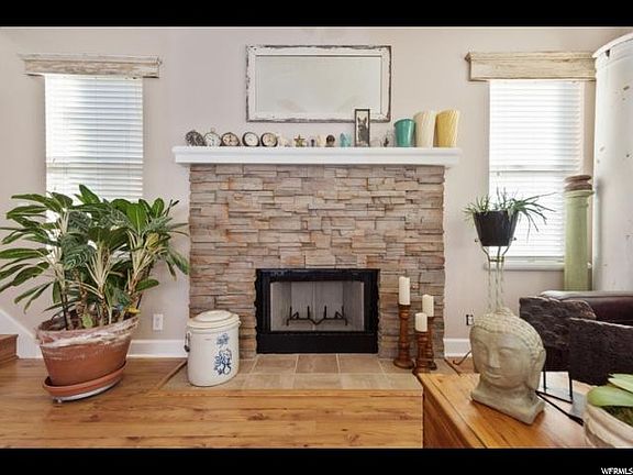 4th image of 841 E Forest Farm Cir