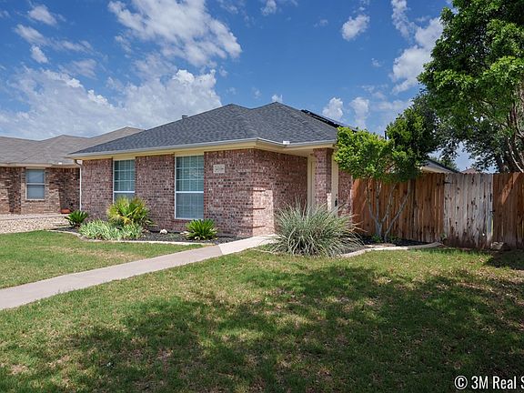5th image of 4106 Green Meadow Dr