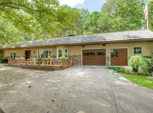 493 Sugar Valley Cir, Pineville, MO 64856