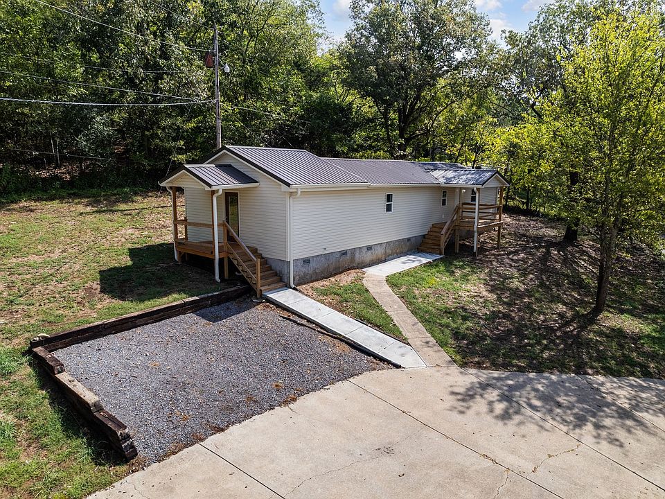 154 Hartsville Pike, Carthage, TN 37030 | Zillow