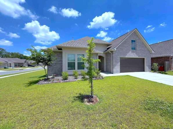 38390 Parliament Dr, Prairieville, LA 70769