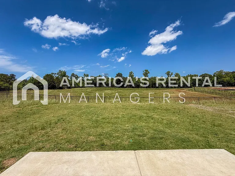 18584 Caffee Dr — Photo 24