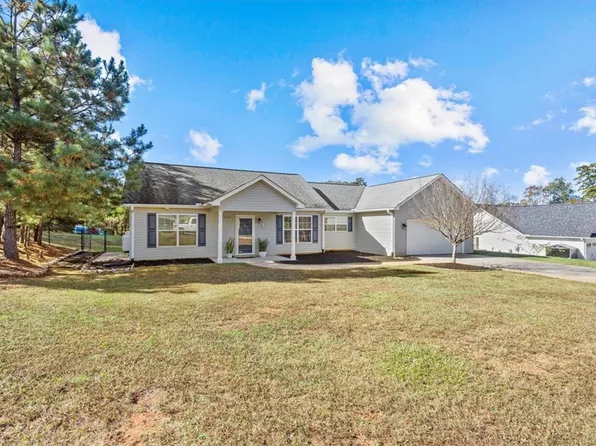 305 Windy Knoll Ct, Westminster, SC 29693