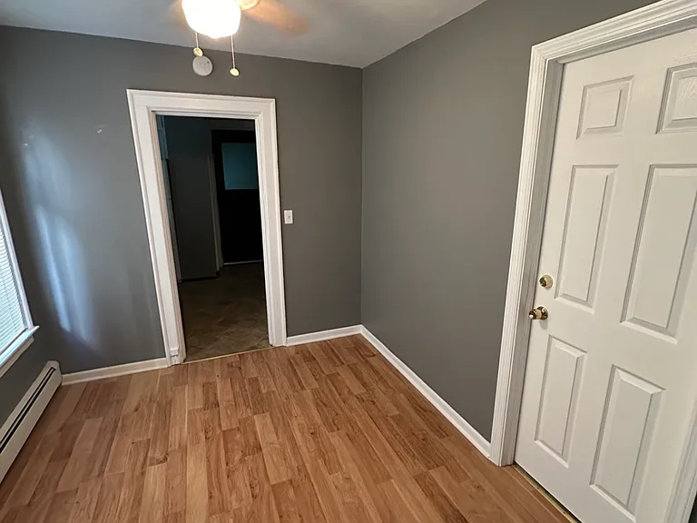 48 Custer St — Photo 7