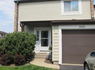 660 Lakeside Circle Dr, Wheeling, IL 60090