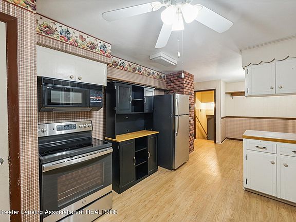 5th image of 1283 Grovenburg Rd