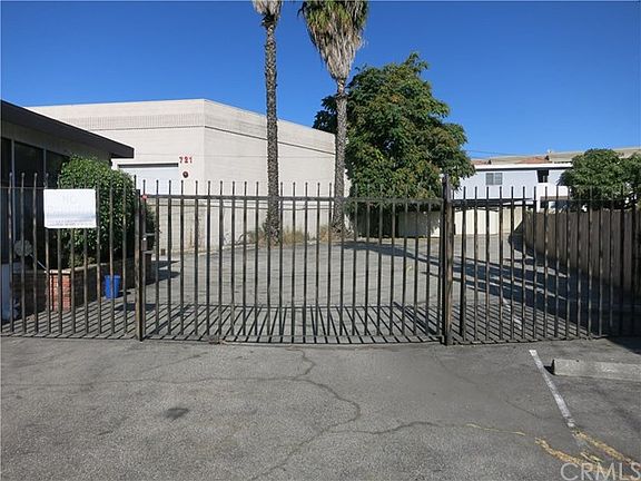3rd image of 717 W Santa Anita Ave