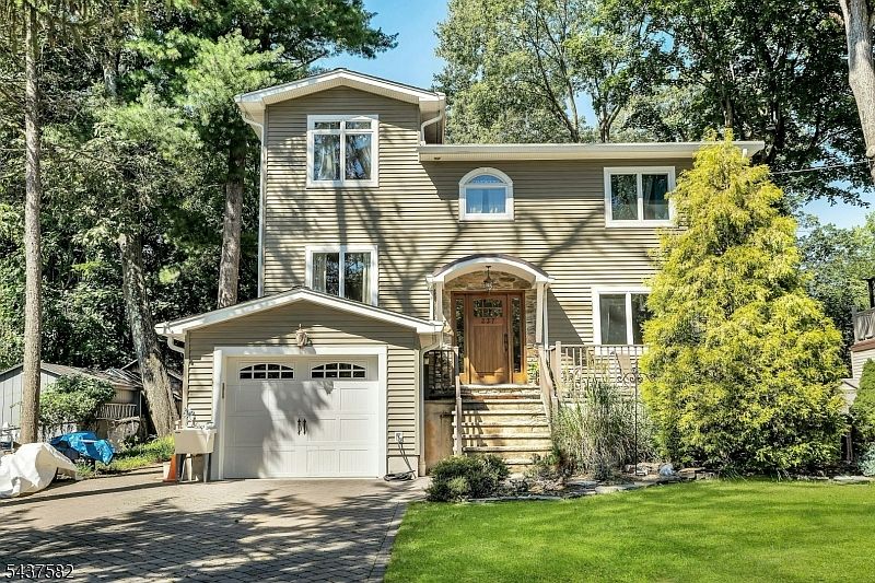1st image of 237 Cedar Ln