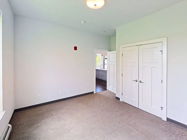 City Lights Modern, Luxury Living in Downtown Winooski — Photo 24