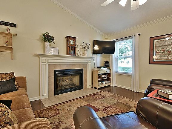 5th image of 7505 Brittany Dr