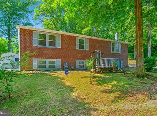 18301 Nob Hill Dr, Triangle, VA 22172