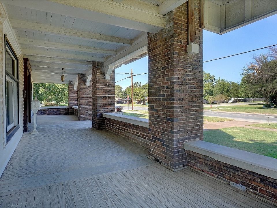 611 Clay St, Nocona, TX 76255 MLS 20310905 Zillow