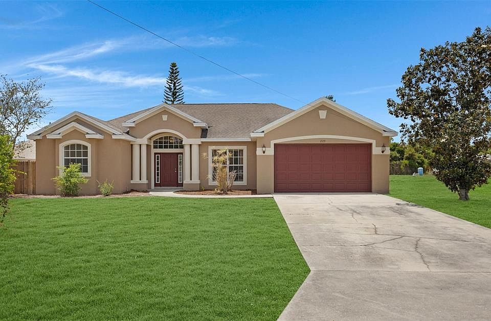 1st image of 225 BOKEELIA WAY NE