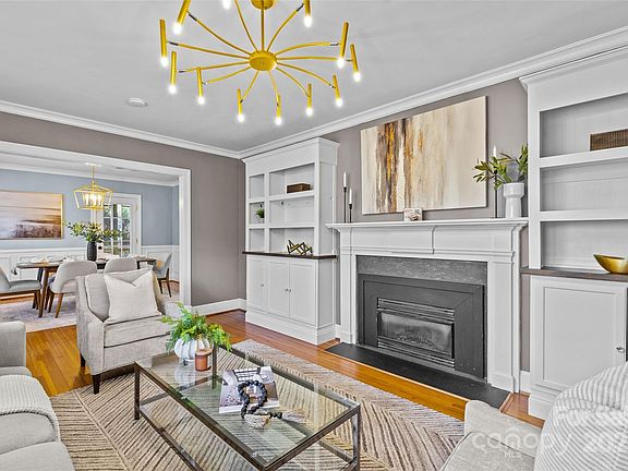 4th image of 2913 Archdale Dr