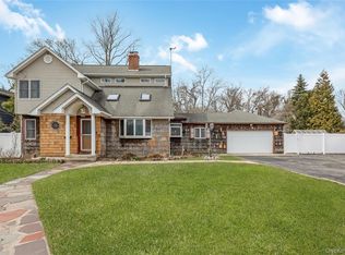 50 Bayview Avenue, East Islip, NY 11730