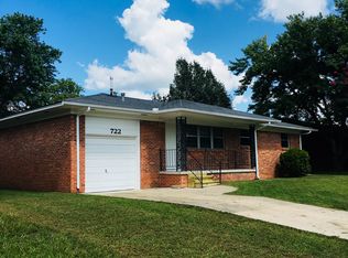 722 E 30th St, Ada, OK 74820