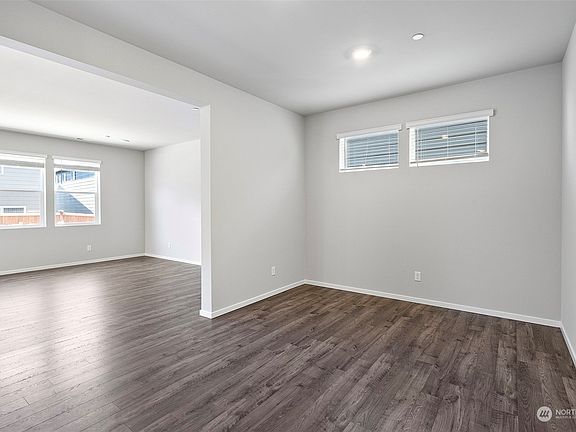 3rd image of 11063 188th Street Ct E