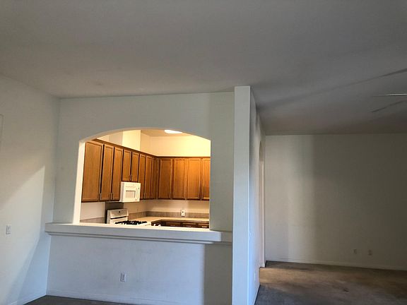 3rd image of 41560 Maroon Town Dr APT D
