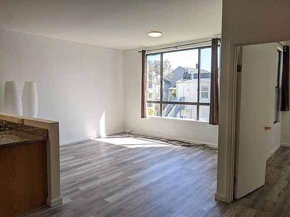 3rd image of 2677 Mission St Dept D