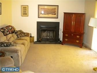 5th image of 410 Douglas D Alley Dr
