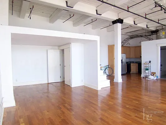 Rented by Hecht Group | media 20