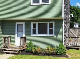 38 Manchester St APT L, West Warwick, RI 02893