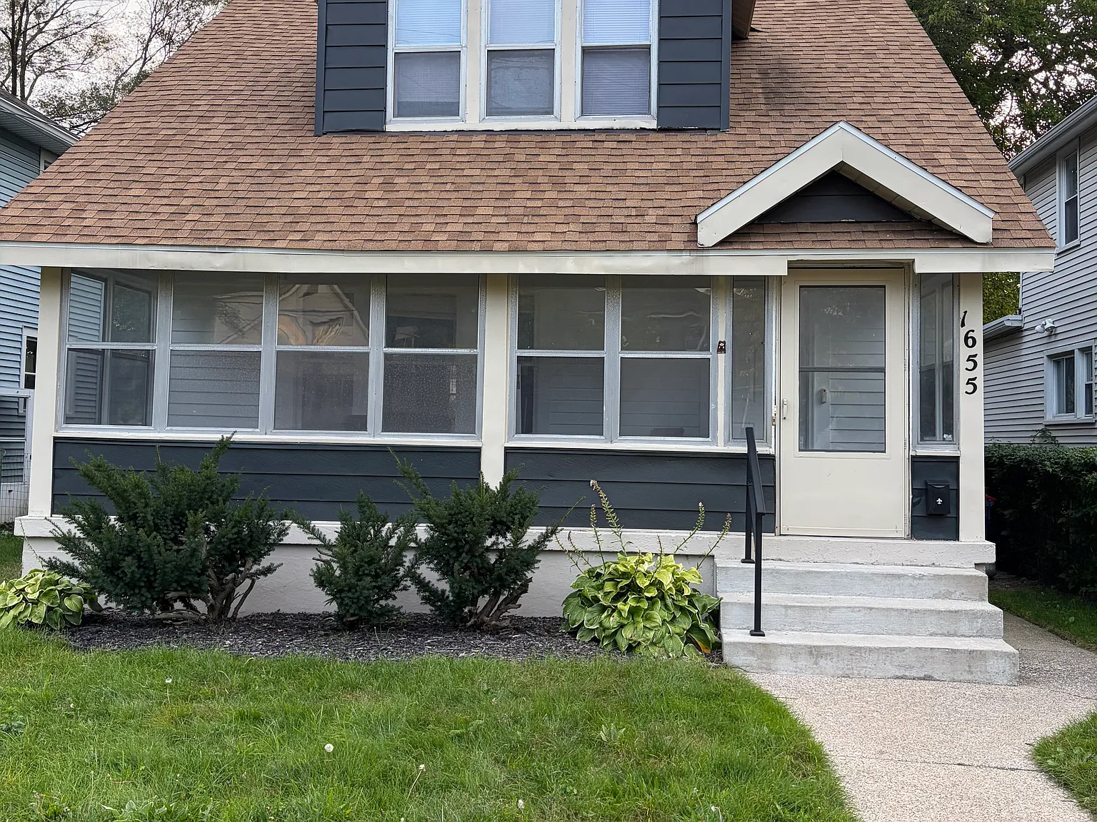 3 bed, 1116 sqft, $1,950 — Photo 1