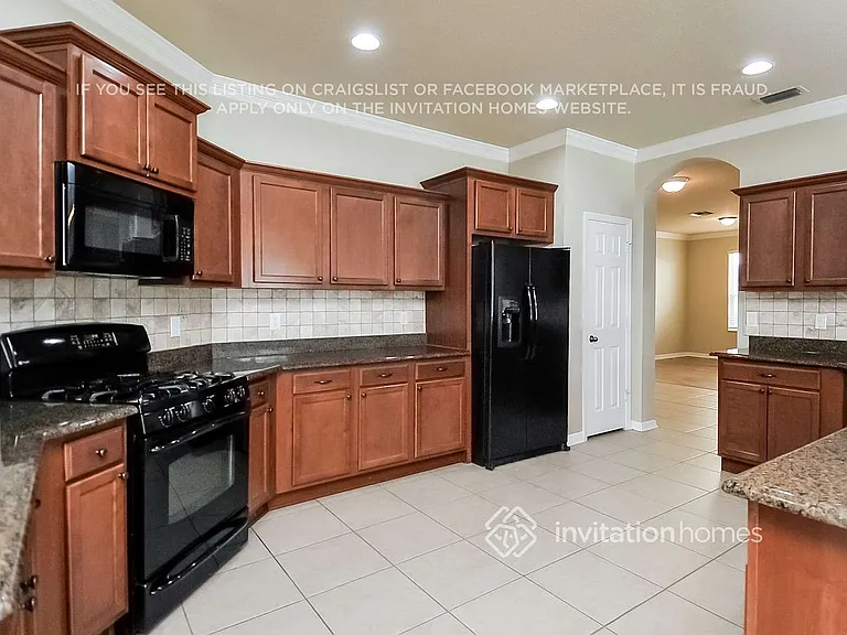 12318 Silton Peace Dr — Photo 6