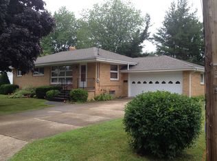 3208 Durham Rd, Hamburg, NY 14075