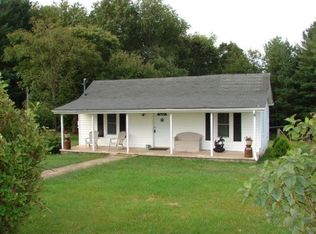 407 Beech Grove Ln, Galax, VA 24333