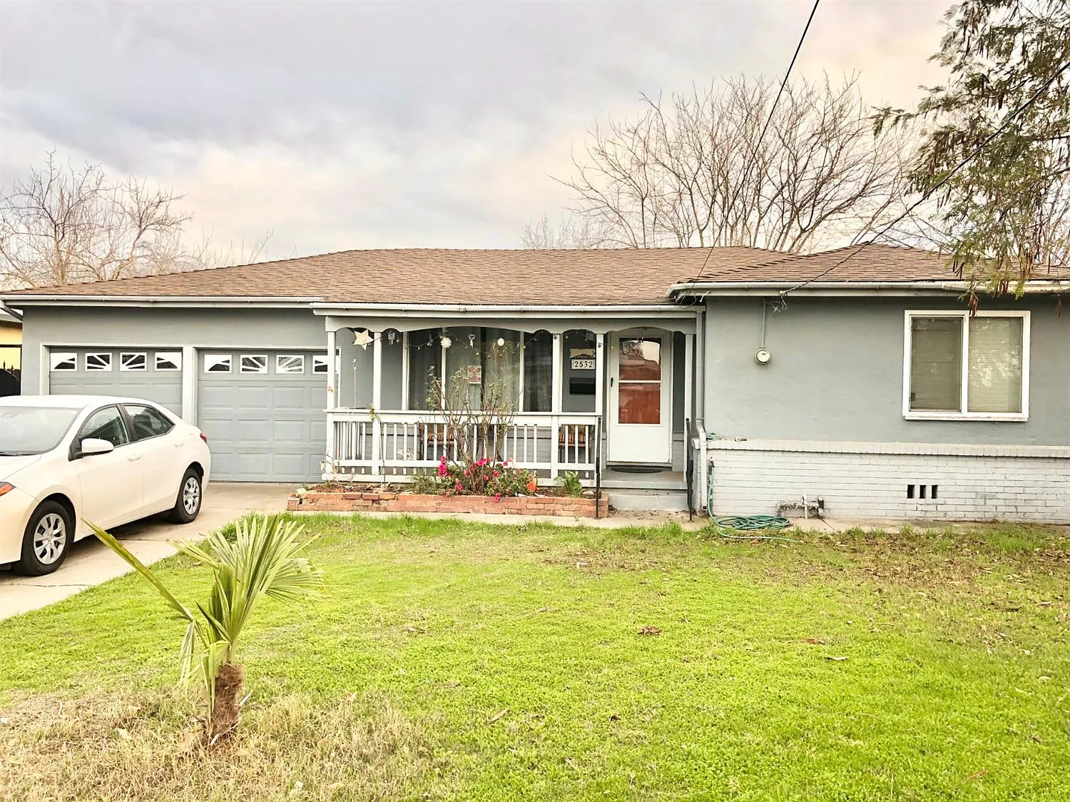 2532 E Poplar St photo 1