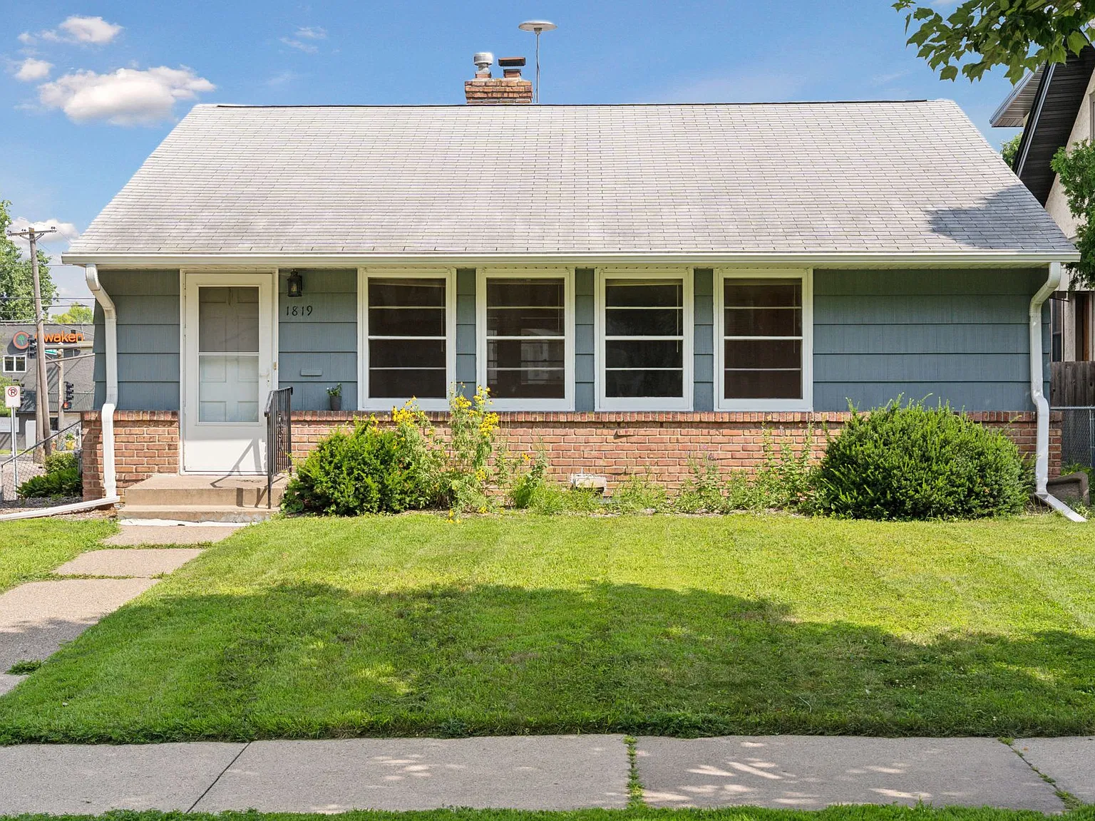 1819 Berkeley Ave — Photo 1