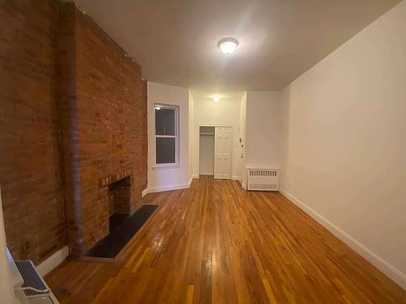 4th image of 346 E 87th St #1R