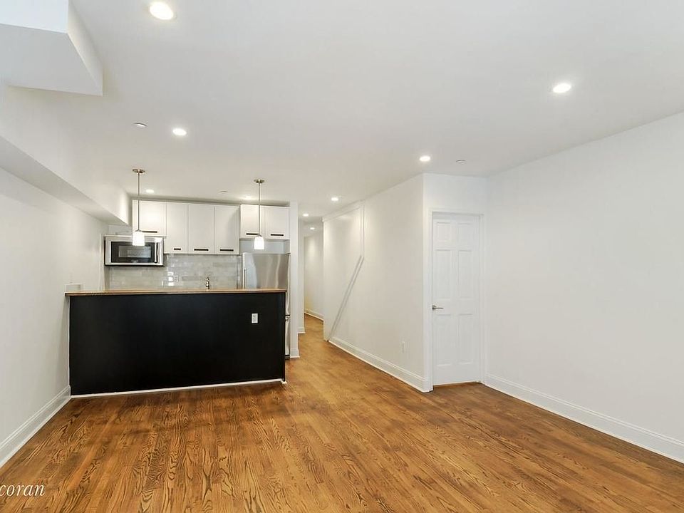 1st image of 270 W 132nd St