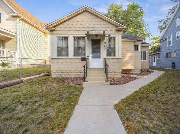 983 4th St E, Saint Paul, MN 55106