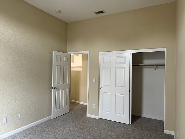 1131 Park Ln — Photo 24