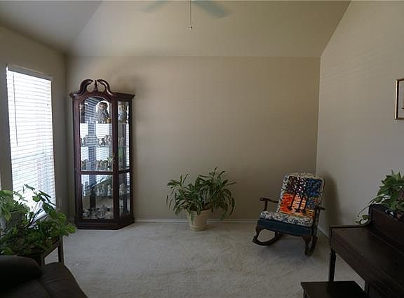 3rd image of 1812 Barton Springs Dr