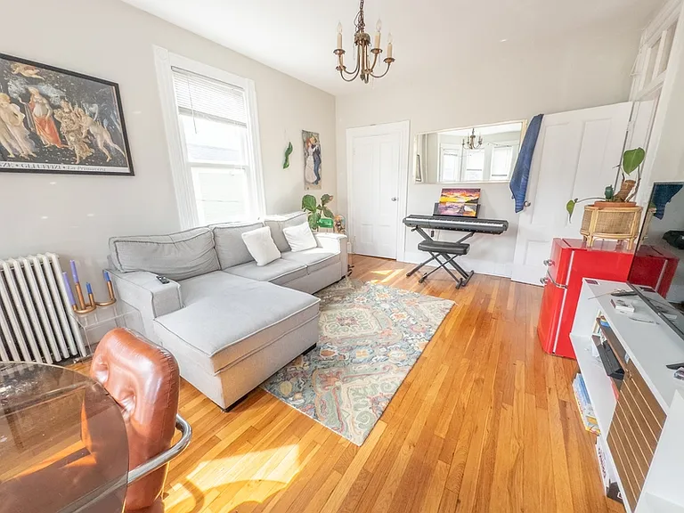 35 Essex St #3 — Photo 2