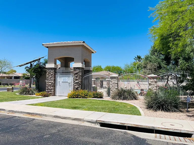 203 W Nolan Way — Photo 33